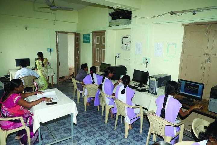 Vitthalrao Deshmukh Adhyapak Vidyalaya campus in Mahuli, Maharashtra, India — photo 5