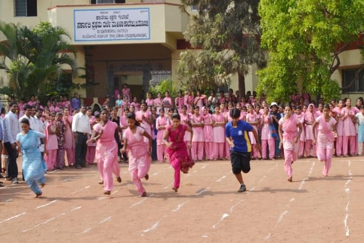 Government First Grade College for Womens campus in Jamkhandi, Karnataka, India — photo 4