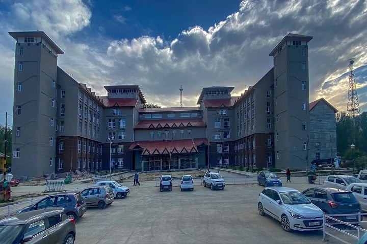 Government Medical College campus in Baramulla, Jammu and Kashmir, India — photo 2