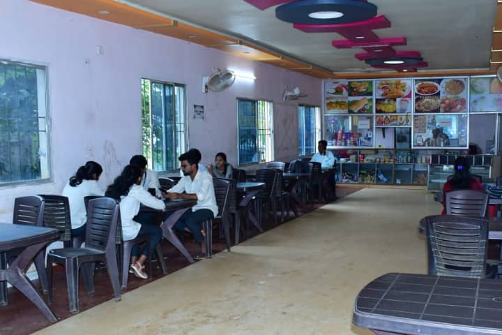 AGM Nursing College campus in Hubli, Karnataka, India — photo 2