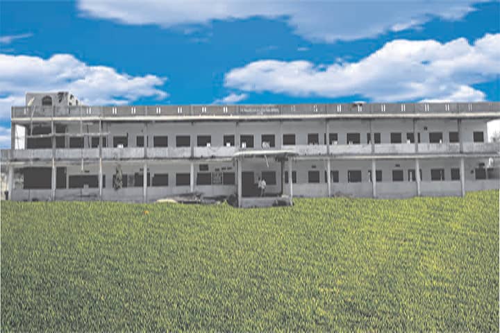 Late Nirdhan Patil Waghaye Arts Commerce and Science College campus in Bhandara, Maharashtra, India — photo 1