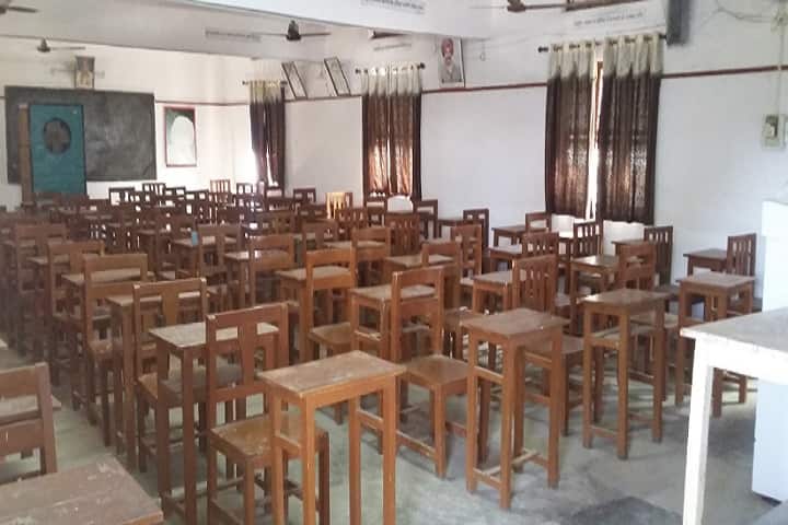 Adv NS Ganguwar Education Mahavidyalaya campus in Gadchiroli, Maharashtra, India — photo 2