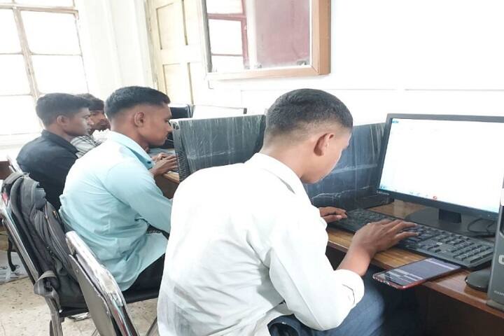 Late Mansaramji Padole Arts College campus in Bhandara, Maharashtra, India — photo 2
