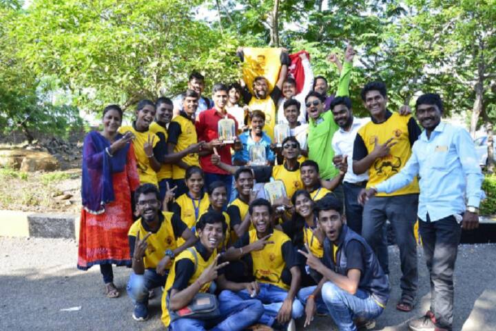 Mandesh College campus in Junoni, Maharashtra, India — photo 3