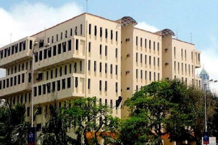 Lala Lajpatrai College of Commerce and Economics, Mumbai campus in Mumbai, Maharashtra, India
