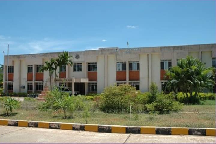 Women's Polytechnic College campus in Puducherry, India — photo 1