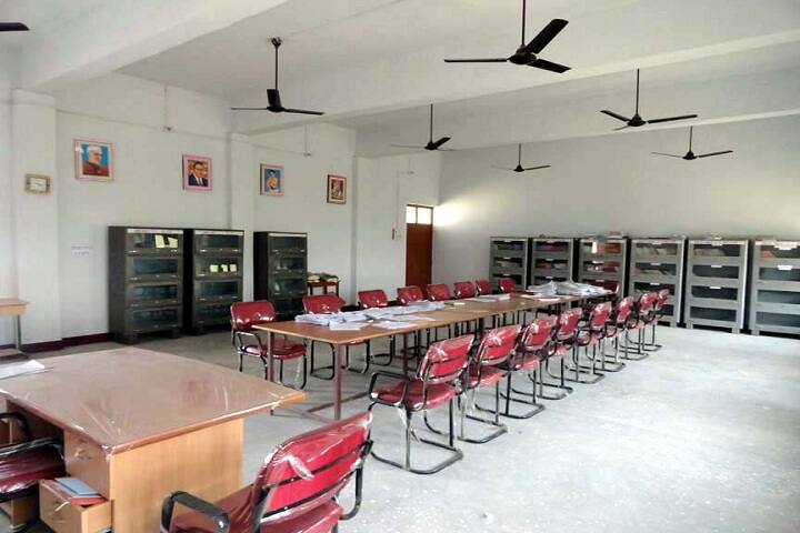 Harivansh Mahavidyalaya campus in Pratapgarh City, Uttar Pradesh, India — photo 1