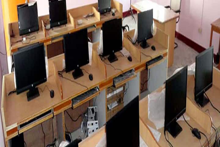Harivansh Mahavidyalaya campus in Pratapgarh City, Uttar Pradesh, India — photo 4