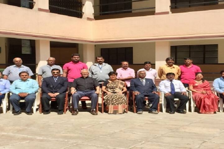 The Poona Diocesan Educational Society's Vidya Bhavan College of Commerce campus in Pune, Maharashtra, India — photo 4