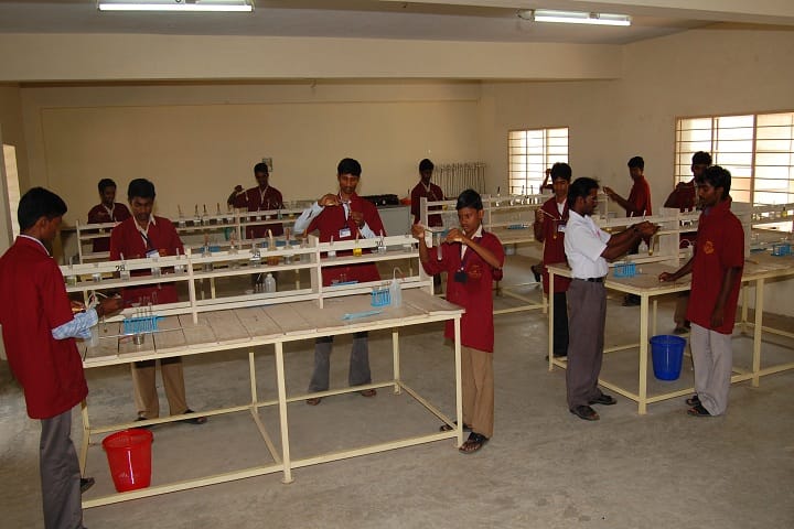 Shree Maruthi Polytechnic College campus in Salem, Tamil Nadu, India — photo 2
