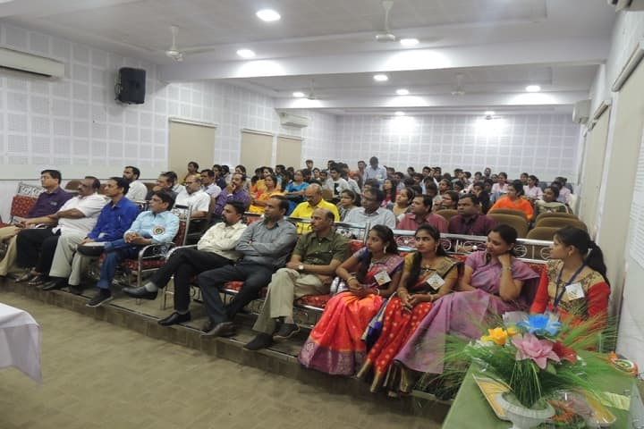 Taywade College campus in Koradi, Maharashtra, India — photo 4