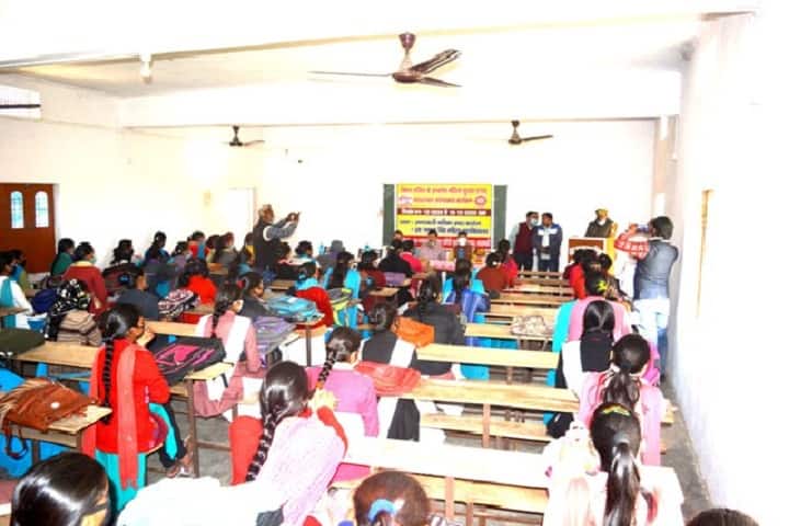 Dr Chandrama Singh Mahila Mahavidyalaya campus in Varanasi, Uttar Pradesh, India — photo 2