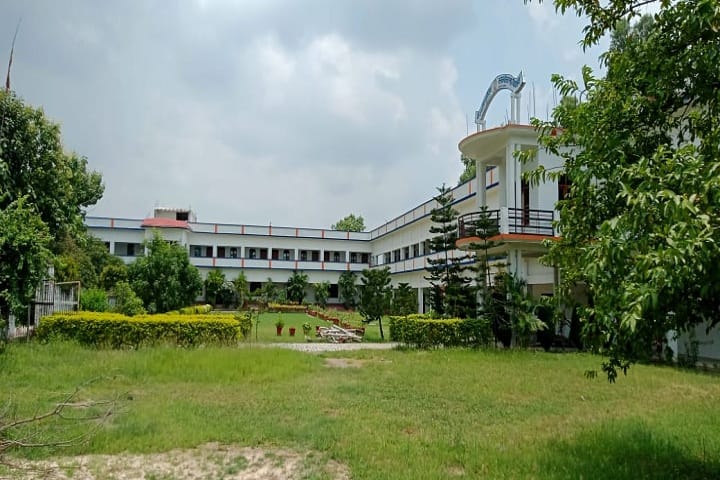 Shri Ram Singh Guleria Snatkottar Mahavidyalaya campus in Faizabad, Uttar Pradesh, India — photo 1