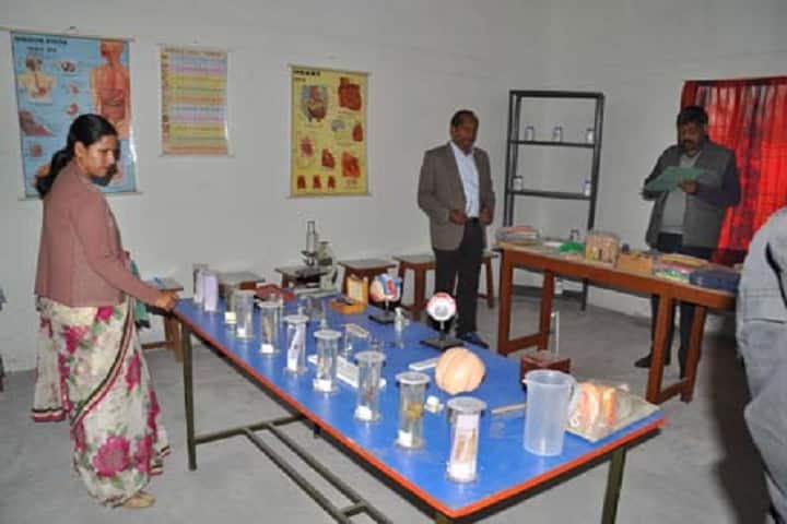 Shri Ram Singh Guleria Snatkottar Mahavidyalaya campus in Faizabad, Uttar Pradesh, India — photo 6