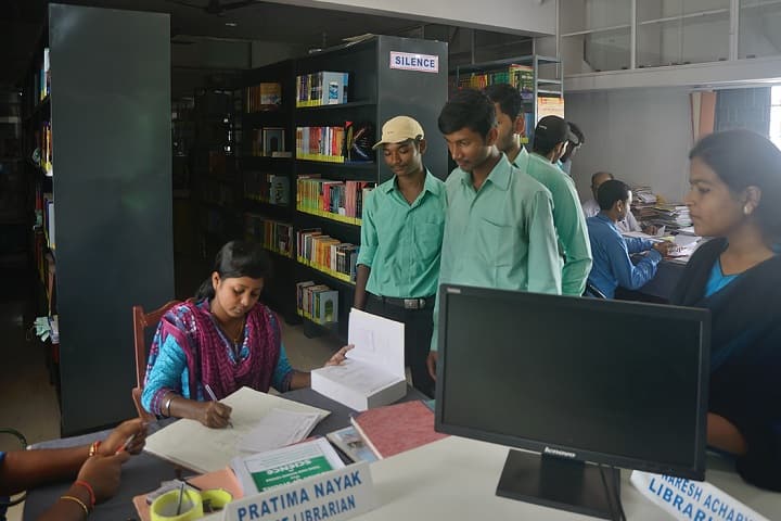 Remuna Degree College campus in Remuna, Odisha, India — photo 2