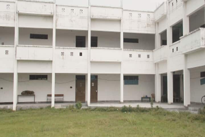 Ch Lalta Prasad Singh Baudh Mahavidyalay campus in Balrampur, Uttar Pradesh, India — photo 1