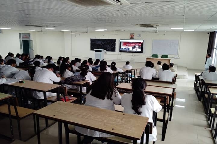 Shri Atal Bihari Vajpayee Government Medical College campus in Faridabad, Haryana, India — photo 2