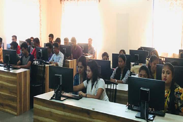 Padmashree Bhausaheb Vartak College campus in Palghar, Maharashtra, India — photo 5