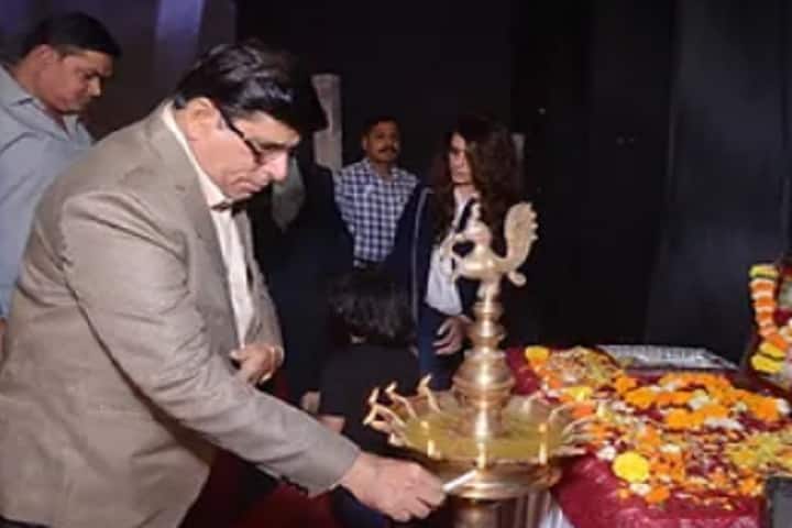 Shaheed Dunichand Tejidas Kalani Memorial Trust College of Arts campus in Thane, Maharashtra, India — photo 4