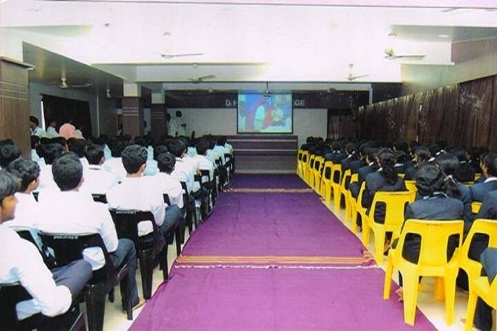 Deshbhakta Harinarayan Bankatlal Soni College campus in Solapur, Maharashtra, India — photo 6