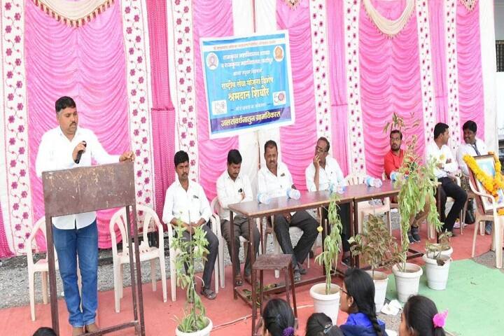 Rajkunwar College campus in Jalna, Maharashtra, India — photo 4