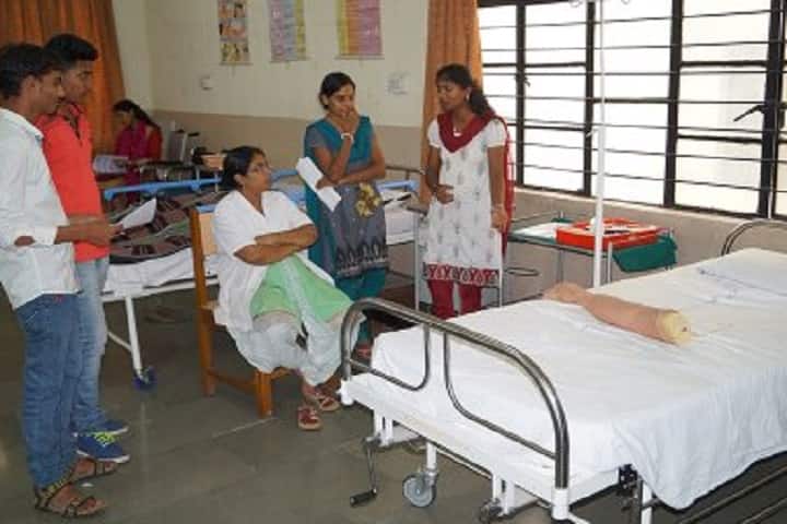 Bharati Vidyapeeth Deemed University College of Nursing campus in Pune, Maharashtra, India — photo 4