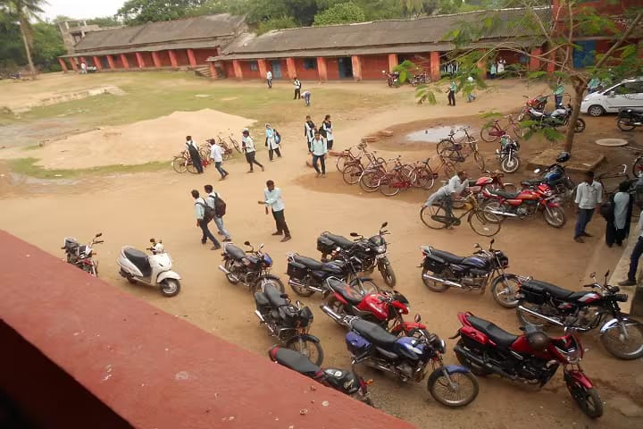 Pipili College campus in Pipili, Odisha, India — photo 6