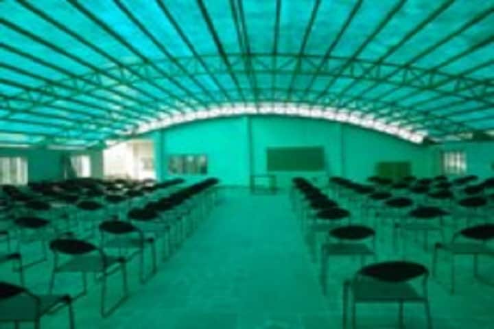 Premwati Devi Smarak Mahila Mahavidyalaya campus in Bijnor, Uttar Pradesh, India — photo 2