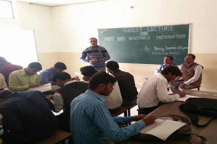 Ch Shivnath Singh Shandilya PG College campus in Meerut, Uttar Pradesh, India — photo 2