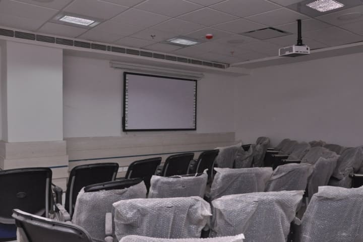 ESIC Medical College campus in Faridabad, Haryana, India — photo 2