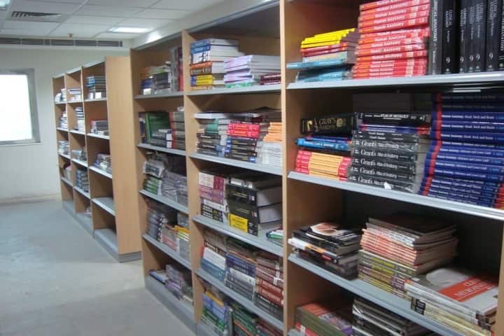 ESIC Medical College campus in Faridabad, Haryana, India — photo 5