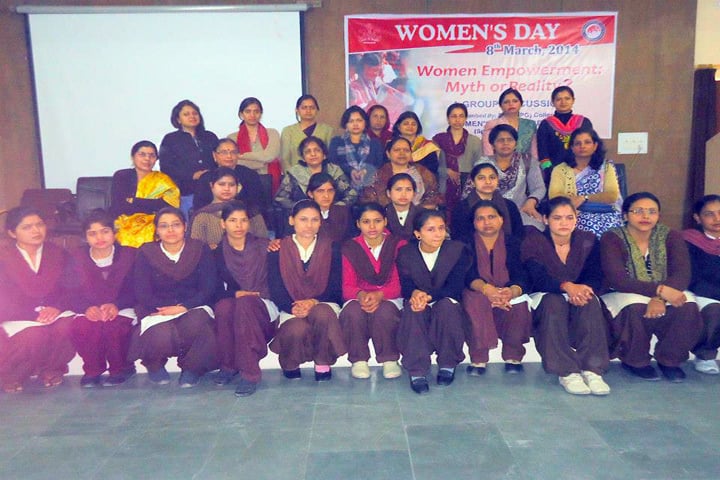 SGRR P.G College campus in Dehradun, Uttarakhand, India — photo 6