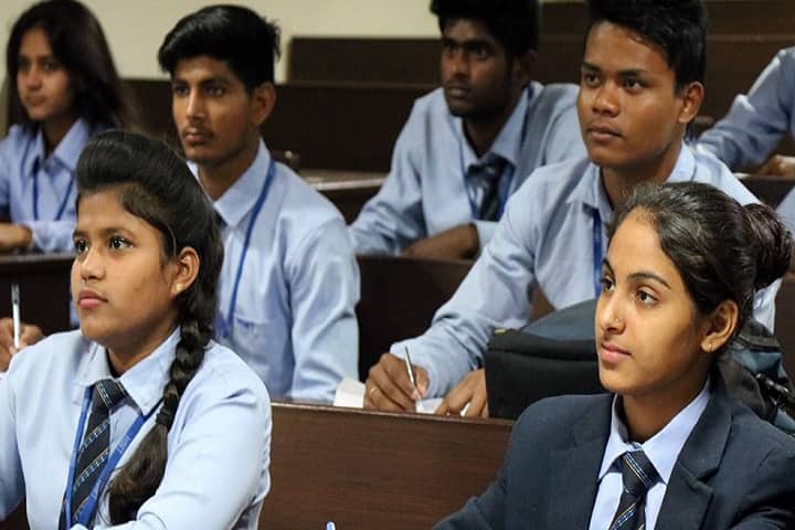 Rahul Sankrityayan College of Pharmacy campus in Azamgarh, Uttar Pradesh, India — photo 1