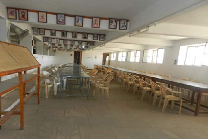 Shree Khasgateshwar College of Education campus in Talikoti, Karnataka, India — photo 2