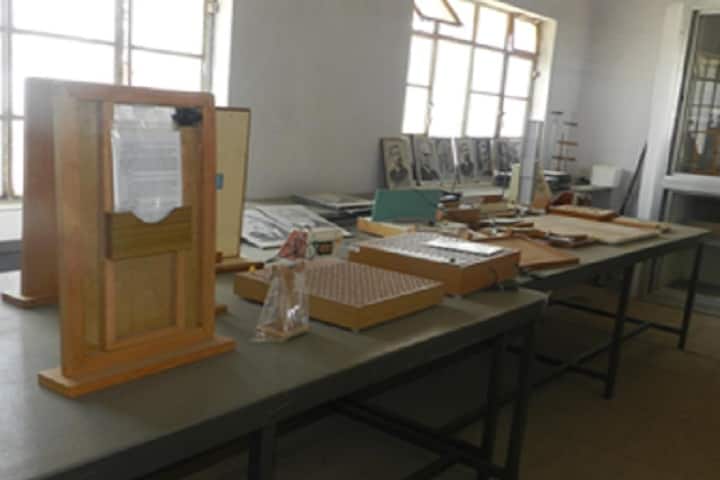 Shree Khasgateshwar College of Education campus in Talikoti, Karnataka, India — photo 6