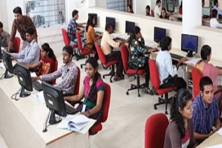 Umang Geetai College of Women's Education campus in Nagpur, Maharashtra, India — photo 3