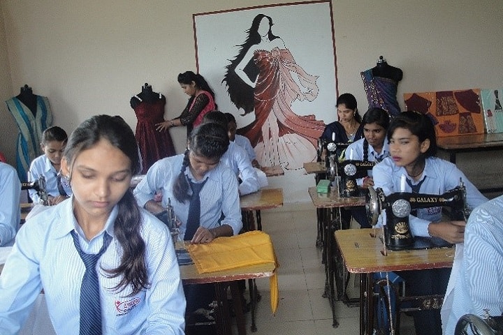 Umang Geetai College of Women's Education campus in Nagpur, Maharashtra, India — photo 4