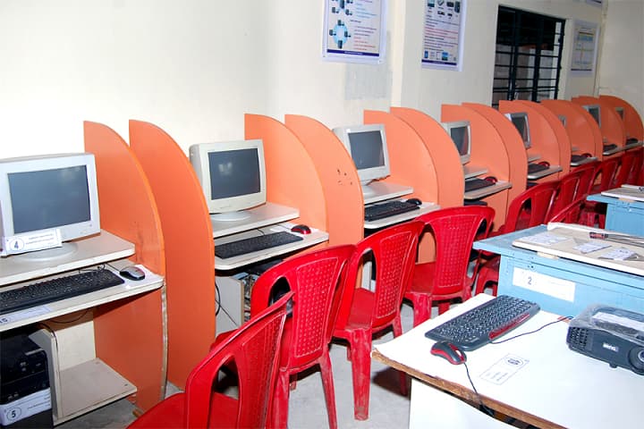Shri Shamrao Patil Adhyapak Vidyalaya campus in Kolhapur, Maharashtra, India — photo 2