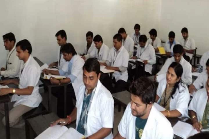 Sri Guru Raghavendra College of Nursing campus in Chitradurga, Karnataka, India — photo 3