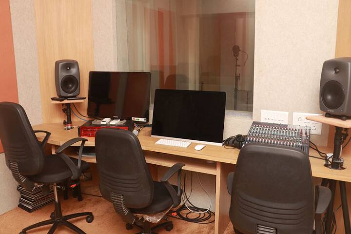 MES College of Performing Arts campus in Pune, Maharashtra, India — photo 3