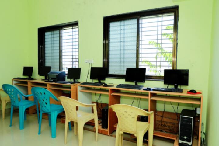KSP Mandal's College Of Library and Information Science campus in Osmanabad, Maharashtra, India — photo 3