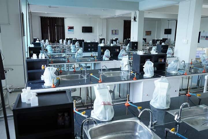 Zydus Medical College and Hospital campus in Dahod, Gujarat, India — photo 5
