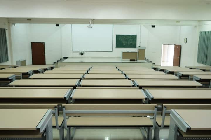 Zydus Medical College and Hospital campus in Dahod, Gujarat, India — photo 6
