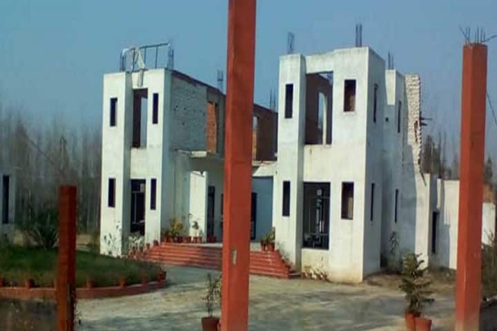 Radiance College of Higher Education campus in Bareilly, Uttar Pradesh, India — photo 1