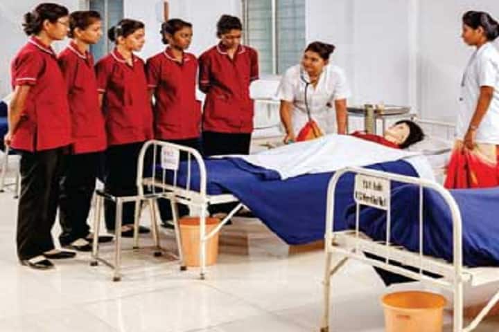 Yashwant College of Nursing campus in Kolhapur, Maharashtra, India — photo 3