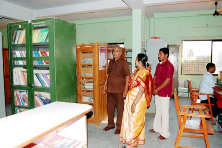 Shri Shivaji Shikshan Prasarak Mandal's College of Education campus in Solapur, Maharashtra, India — photo 5