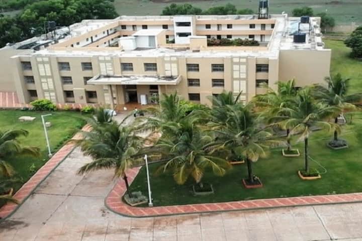 Padmabhushan Vasant Dada Patil College of Agriculture campus in Pune, Maharashtra, India — photo 1