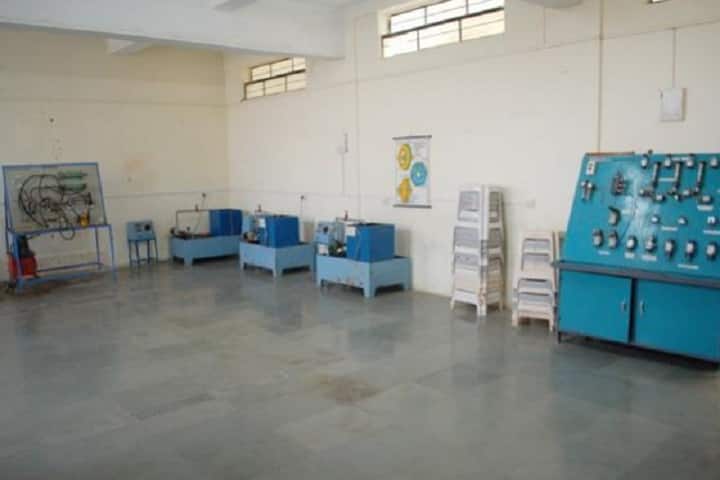Hi-Tech Polytechnic campus in Aurangabad, Maharashtra, India — photo 3