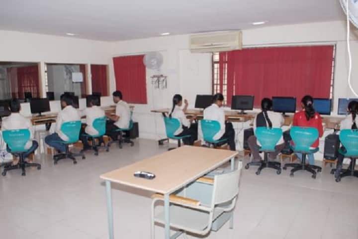 Hi-Tech Polytechnic campus in Aurangabad, Maharashtra, India — photo 6