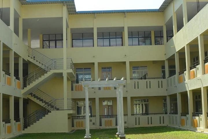 Vagdevi Vilas College campus in Bengaluru, Karnataka, India — photo 1